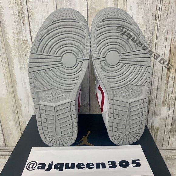 Air Jordan 1 Low Smoke Grey Red - Picture 6 of 6